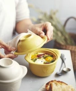 Emile Henry Mini-Auflaufform "Egg Nest" In Provence -STÄDTER Shop EH 8409 Life Oeuf EggNest EggCocotte Opening V